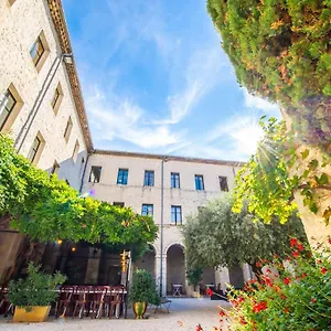 https://le-cloitre-des-dominicains.hotels-rhonealpes.com