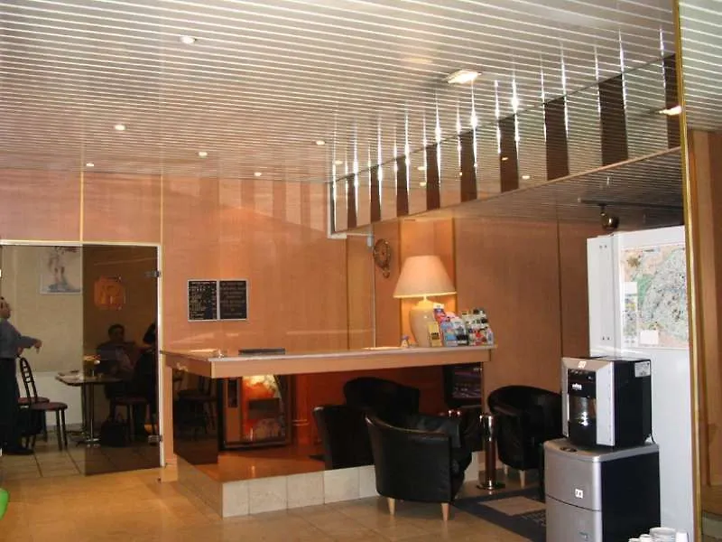 Paris Rome Hotel 2*,  France