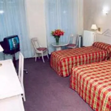Paris Rome Hotel