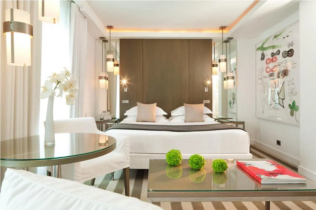 Paris Rome Hotel France